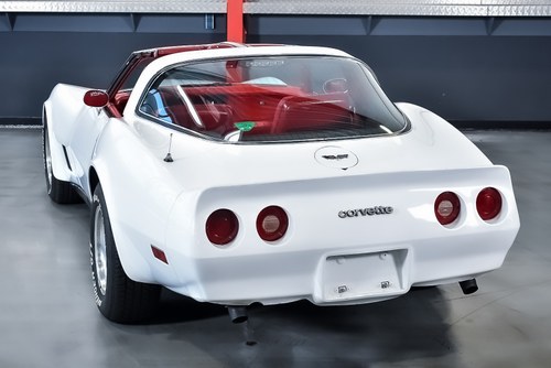 1982 Chevrolet Corvette C3 ‘Cross-Fire Injection’ à vendre (picture 16 of 113)