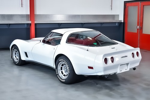 1982 Chevrolet Corvette C3 ‘Cross-Fire Injection’ à vendre (picture 27 of 113)