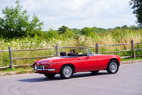 1973 MG MGB Roadster In vendita (immagine 8 di 180)