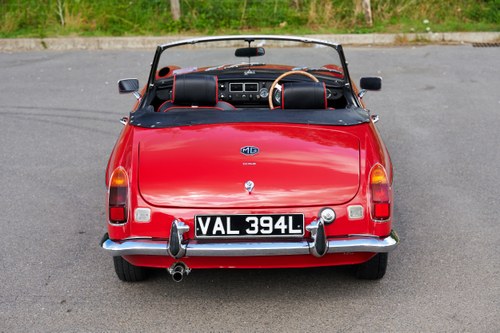 1973 MG MGB Roadster In vendita (immagine 11 di 180)