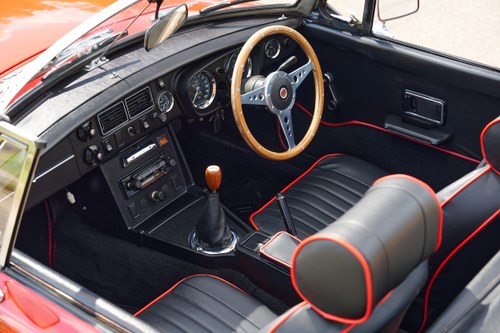 1973 MG MGB Roadster In vendita (immagine 32 di 180)