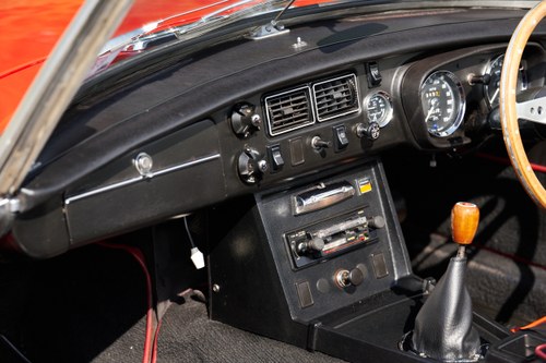 1973 MG MGB Roadster In vendita (immagine 36 di 180)