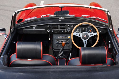 1973 MG MGB Roadster In vendita (immagine 48 di 180)