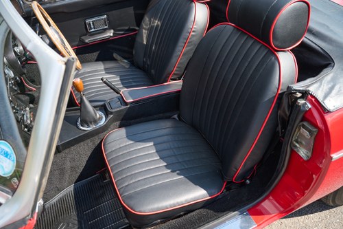 1973 MG MGB Roadster In vendita (immagine 59 di 180)