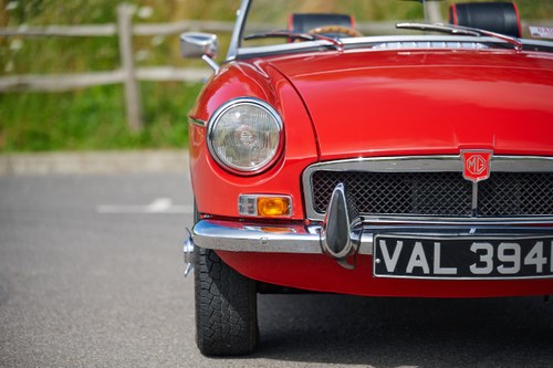 1973 MG MGB Roadster In vendita (immagine 95 di 180)