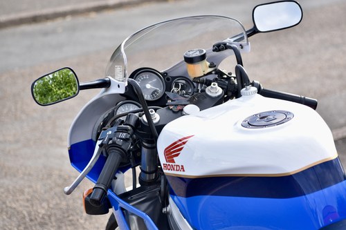 1994 Honda VFR400 R (NC30) For Sale (picture 21 of 93)