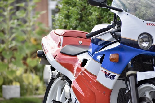 1994 Honda VFR400 R (NC30) For Sale (picture 50 of 93)