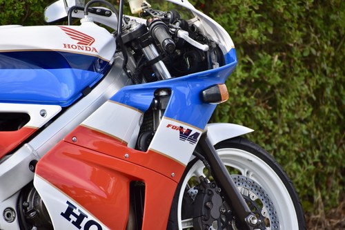 1994 Honda VFR400 R (NC30) For Sale (picture 52 of 93)