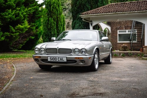 1999 Jaguar X308 XJR In vendita (immagine 4 di 120)