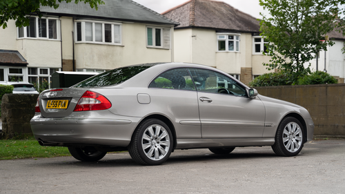 2005 Mercedes-Benz C209 CLK500 Elegance In vendita (immagine 3 di 128)