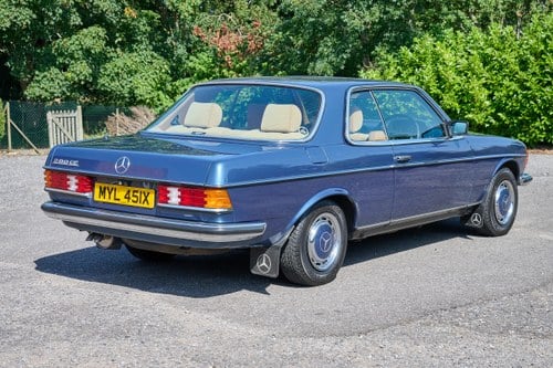 1982 Mercedes-Benz C123 280CE For Sale (picture 15 of 237)