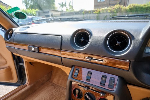 1982 Mercedes-Benz C123 280CE For Sale (picture 34 of 237)