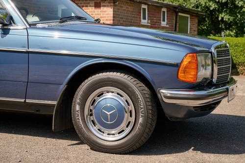 1982 Mercedes-Benz C123 280CE For Sale (picture 115 of 237)