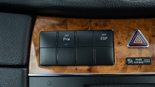 2005 Mercedes-Benz C209 CLK500 Elegance In vendita (immagine 43 di 128)