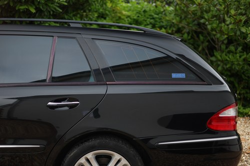 2005 Mercedes-Benz W211 E320 Avantgarde Estate zum Verkauf (Bild 134 von 260)