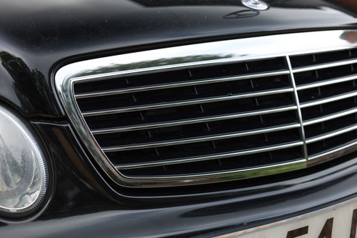 2005 Mercedes-Benz W211 E320 Avantgarde Estate zum Verkauf (Bild 182 von 260)