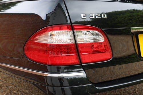 2005 Mercedes-Benz W211 E320 Avantgarde Estate zum Verkauf (Bild 198 von 260)