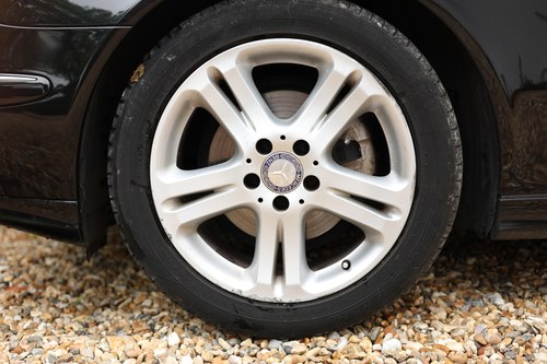 2005 Mercedes-Benz W211 E320 Avantgarde Estate zum Verkauf (Bild 15 von 260)