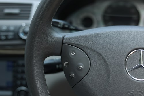 2005 Mercedes-Benz W211 E320 Avantgarde Estate zum Verkauf (Bild 41 von 260)