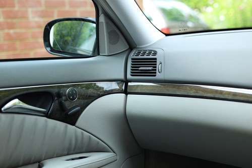 2005 Mercedes-Benz W211 E320 Avantgarde Estate zum Verkauf (Bild 58 von 260)