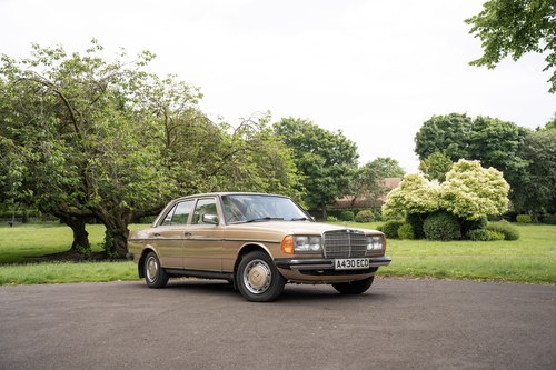 1984 Mercedes 230E W123 In vendita (immagine 1 di 180)