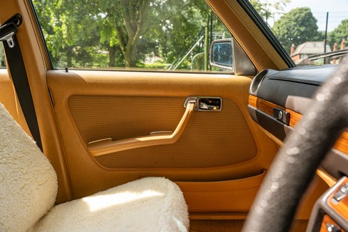 1984 Mercedes 230E W123 In vendita (immagine 41 di 180)