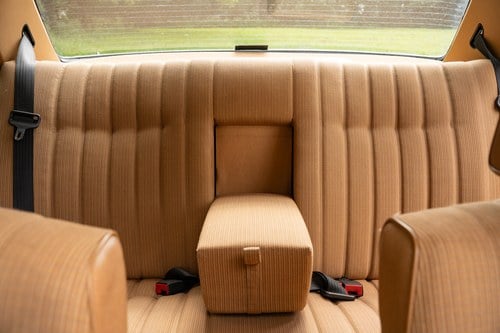 1984 Mercedes 230E W123 In vendita (immagine 50 di 180)