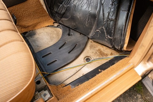 1984 Mercedes 230E W123 In vendita (immagine 67 di 180)