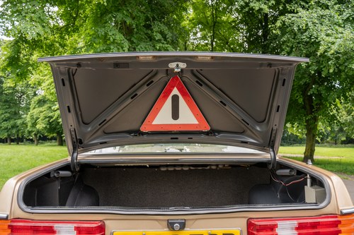 1984 Mercedes 230E W123 In vendita (immagine 83 di 180)