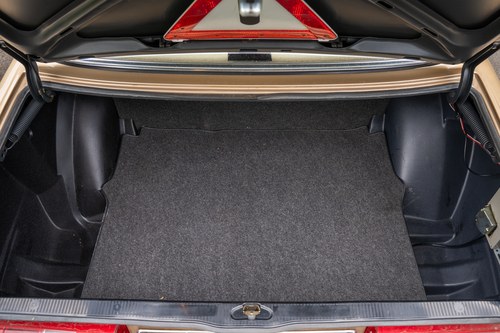 1984 Mercedes 230E W123 In vendita (immagine 84 di 180)