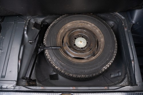 1984 Mercedes 230E W123 In vendita (immagine 89 di 180)