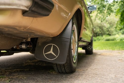 1984 Mercedes 230E W123 In vendita (immagine 110 di 180)