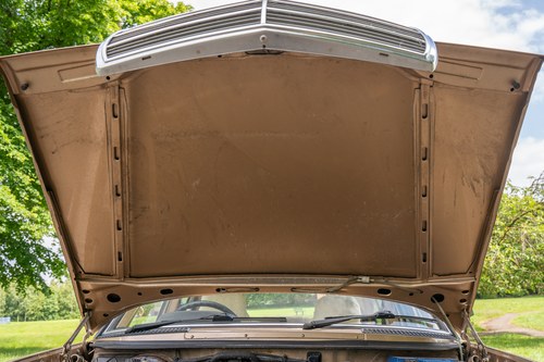 1984 Mercedes 230E W123 In vendita (immagine 144 di 180)