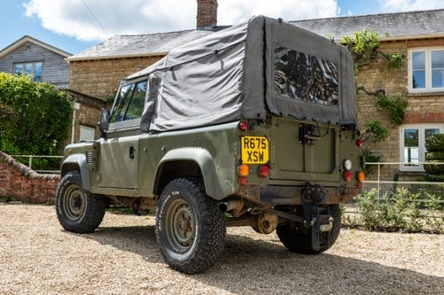 1998 Land Rover Defender 90 “Wolf” Te koop (foto 3 van 211)