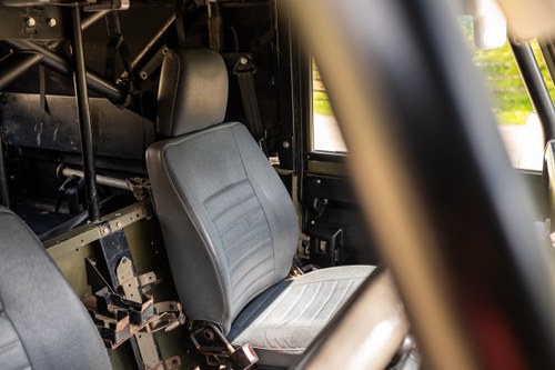 1998 Land Rover Defender 90 “Wolf” Te koop (foto 44 van 211)