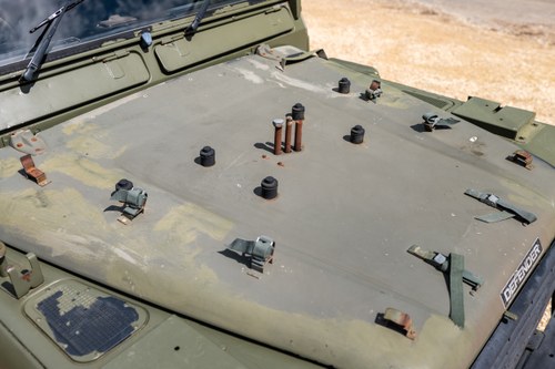 1998 Land Rover Defender 90 “Wolf” Te koop (foto 154 van 211)