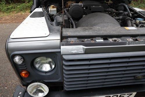 2016 Land Rover Defender 90 In vendita (immagine 28 di 97)