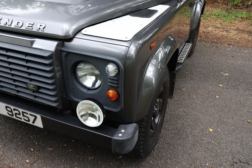 2016 Land Rover Defender 90 In vendita (immagine 37 di 97)