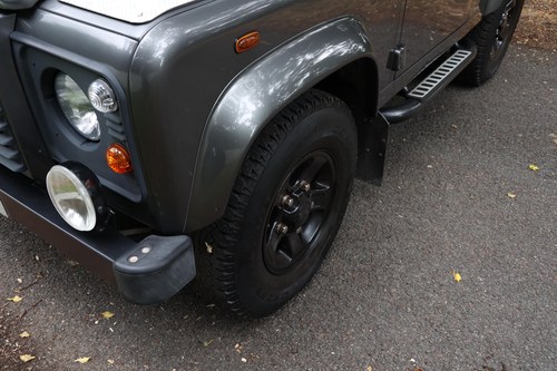 2016 Land Rover Defender 90 In vendita (immagine 40 di 97)