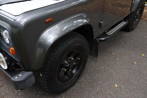 2016 Land Rover Defender 90 In vendita (immagine 12 di 97)