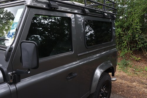 2016 Land Rover Defender 90 In vendita (immagine 52 di 97)