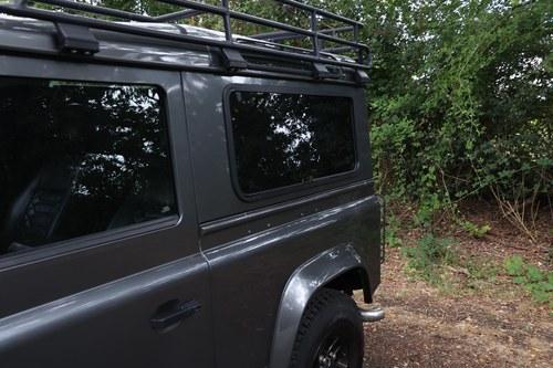 2016 Land Rover Defender 90 In vendita (immagine 54 di 97)