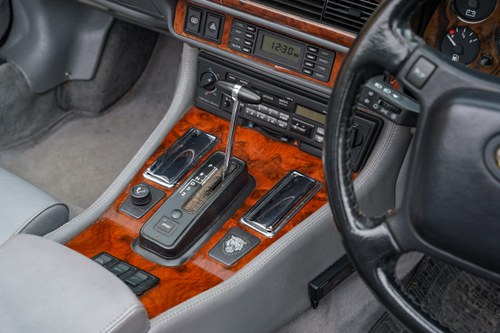 1993 Jaguar XJS 4.0 Cabriolet à venda (imagem 84 de 266)