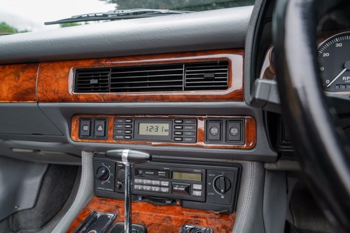 1993 Jaguar XJS 4.0 Cabriolet à venda (imagem 85 de 266)
