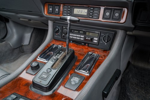 1993 Jaguar XJS 4.0 Cabriolet à venda (imagem 86 de 266)