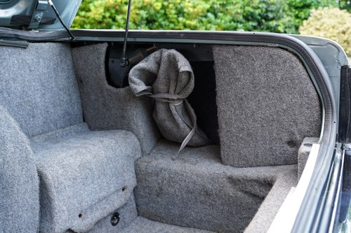 1993 Jaguar XJS 4.0 Cabriolet à venda (imagem 137 de 266)