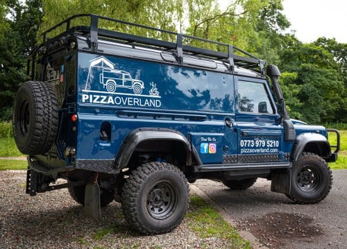 1997 Land Rover 110 Defender TDI ‘Pizza Overland’ In vendita (immagine 11 di 38)