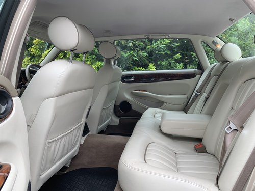 1998 Jaguar X308 XJ8 Sovereign LWB Te koop (foto 35 van 89)