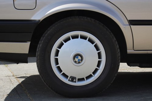 1991 BMW E30 325i En venta (imagen 109 de 143)