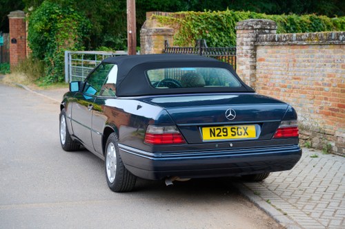 1996 Mercedes Benz E220 Cabriolet (W124) En venta (imagen 19 de 183)